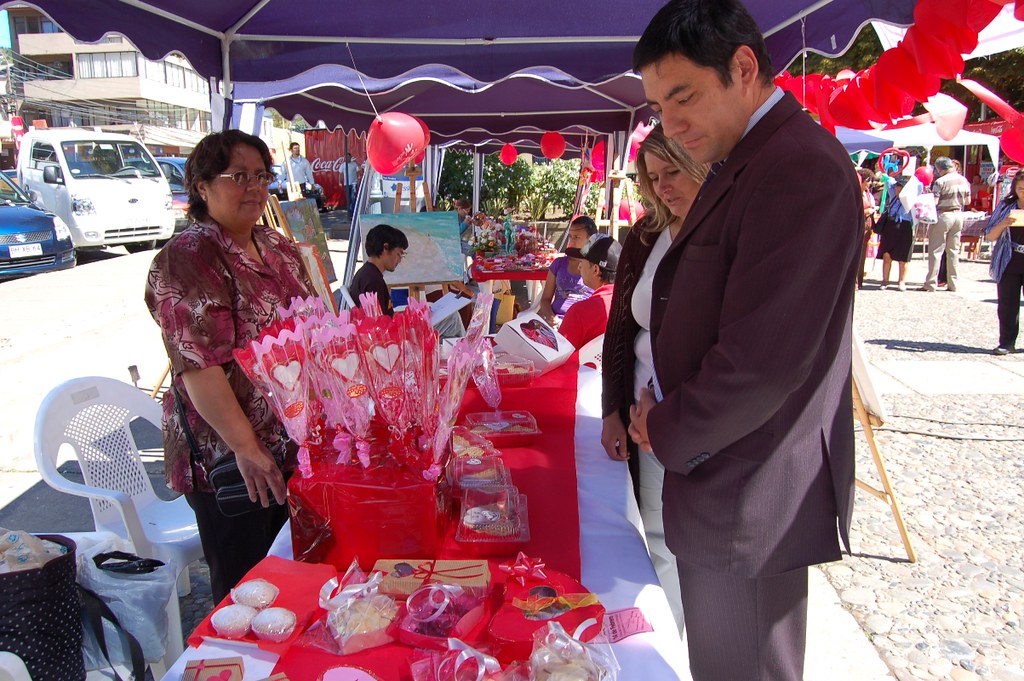 Talcahuano celebró con “Feria del Amor y la Amistad” Día de San Valentín
